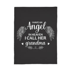 Black coral fleece blanket with white inspirational text honoring a grandmother, featuring angel wings and decorative hearts for a heartfelt memorial gift.